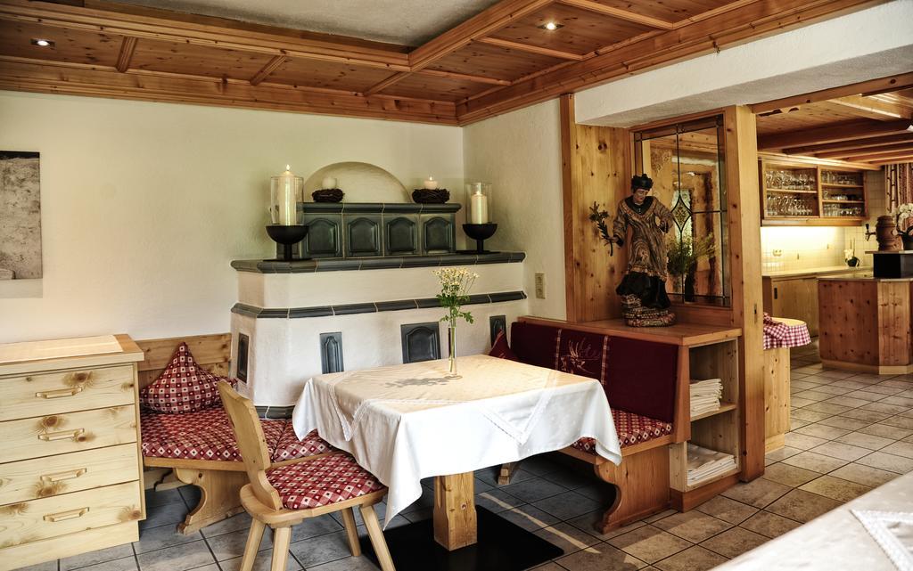 Gletscher-landhaus Brunnenkogel Sankt Leonhard im Pitztal